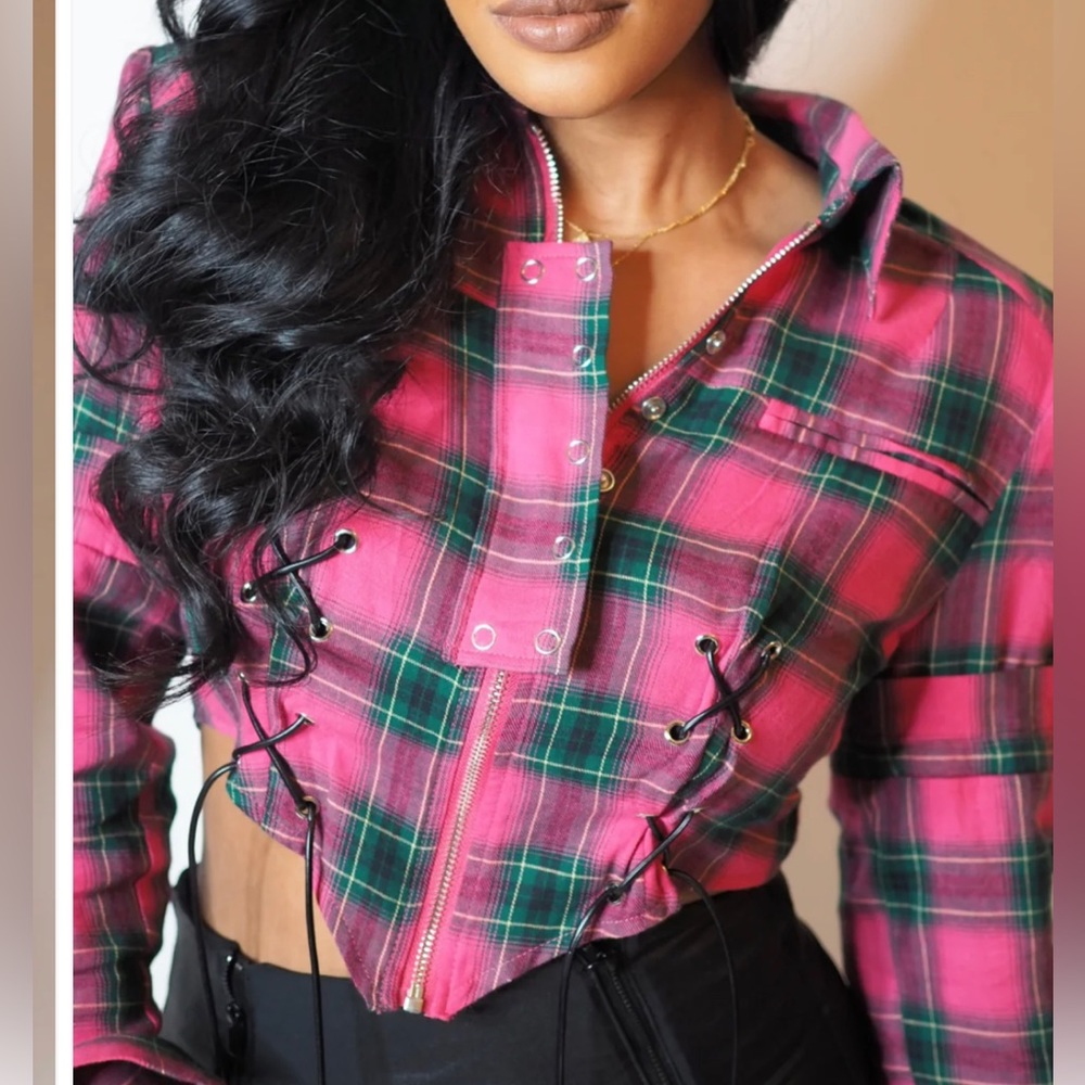 Pink and Black plaid shirt w/ detachable sleeves
